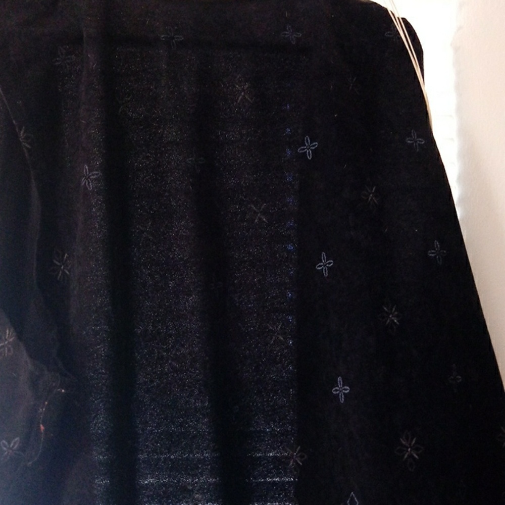 Vest - Picture 4 of 4